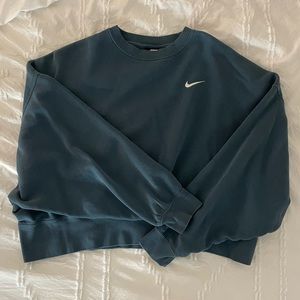 Nike oversized sweatshirt
